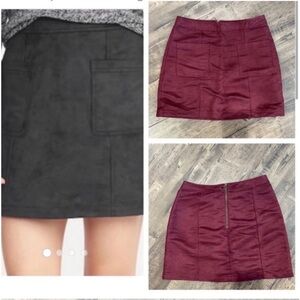 Old Navy Black and Burgundy Mini Skirt